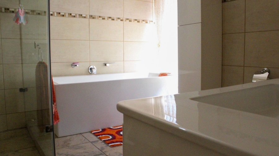 3 Bedroom Property for Sale in Lindequesdrif North West
